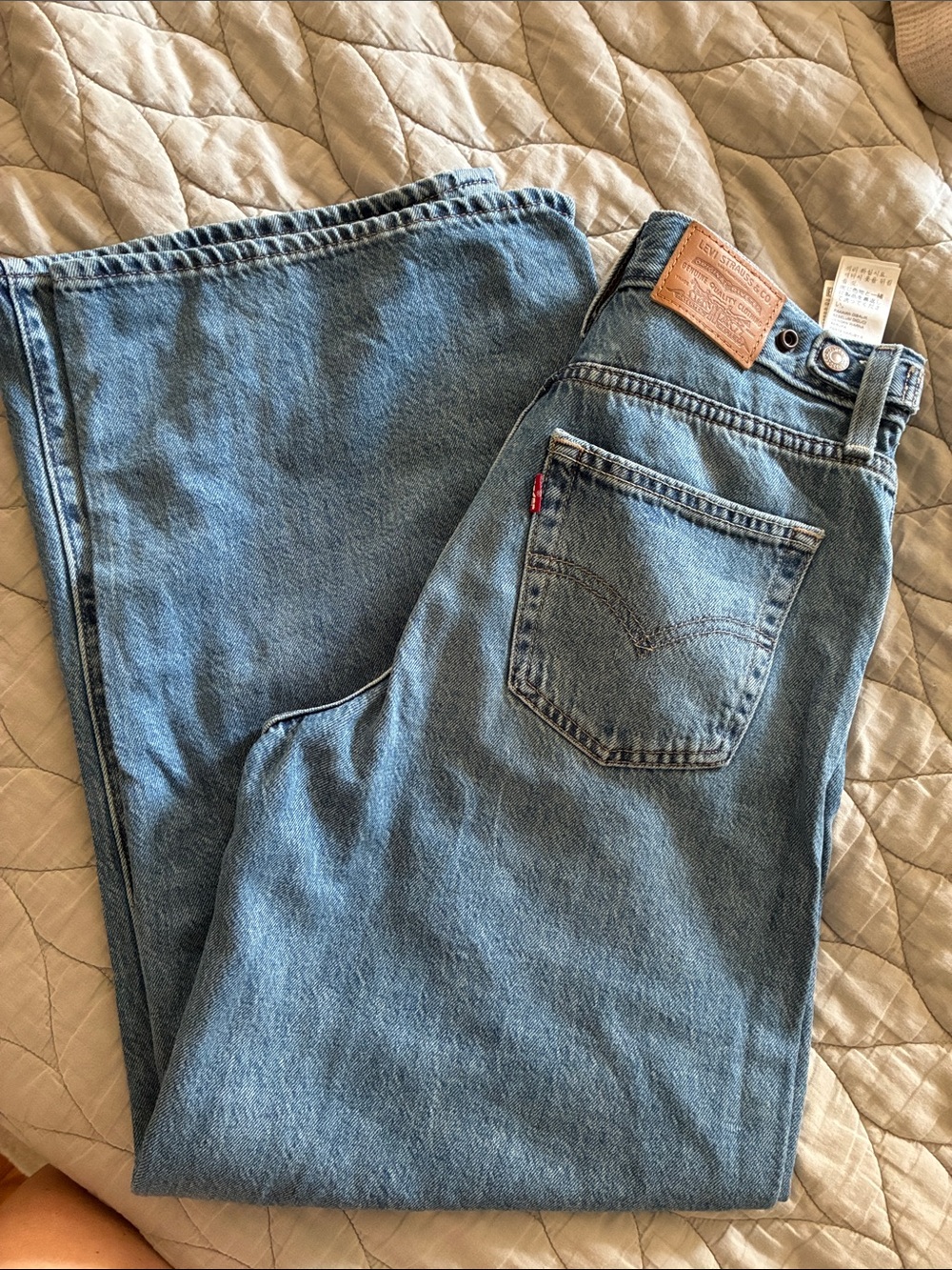 Levi's cinch waist wide leg jeans size 26